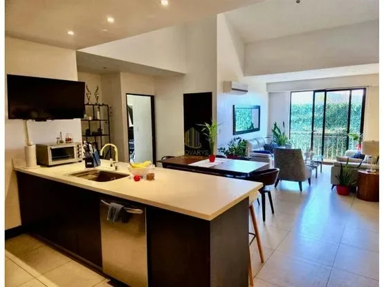 Se alquila hermoso apartamento parcialmente amueblado y equipado con línea blanca, listo para mudarse