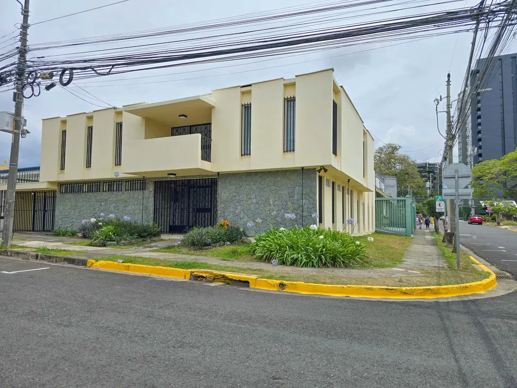 Investment opportunity in one of the most exclusive and strategic areas of San Jose. This spacious corner property located in Rohrmoser Nunciatura offers exceptional potential for a ... — photo 2