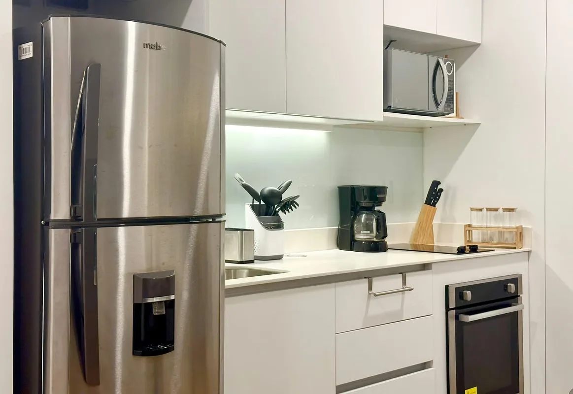This modern fully furnished studio apartment is located in the prestigious NoTA Escalante building, one of the most ..., photo 3