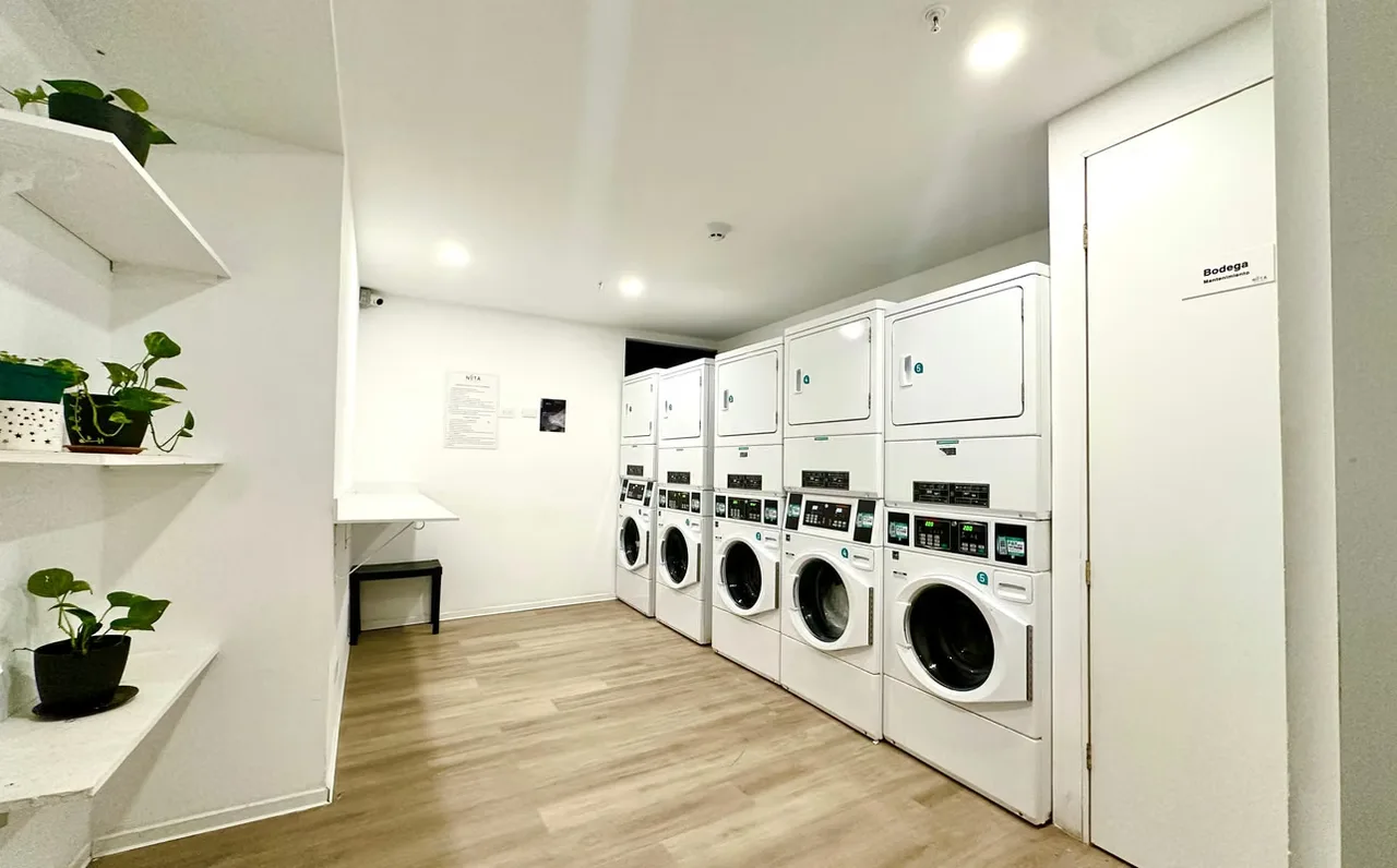 This modern fully furnished studio apartment is located in the prestigious NoTA Escalante building, one of the most ..., photo 5