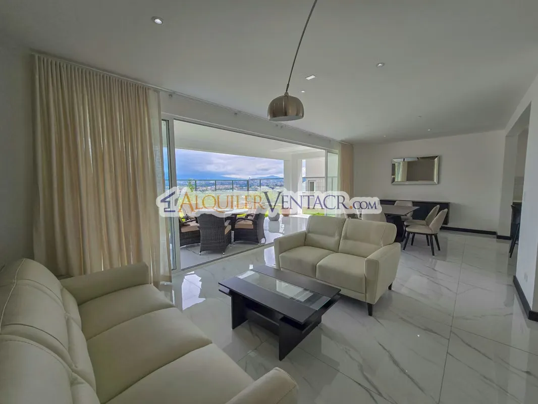 CONDO AMUEBLADO DE 305 M2 CON 546 M2 DE LOTE EN GUACHIPELIN ESCAZU