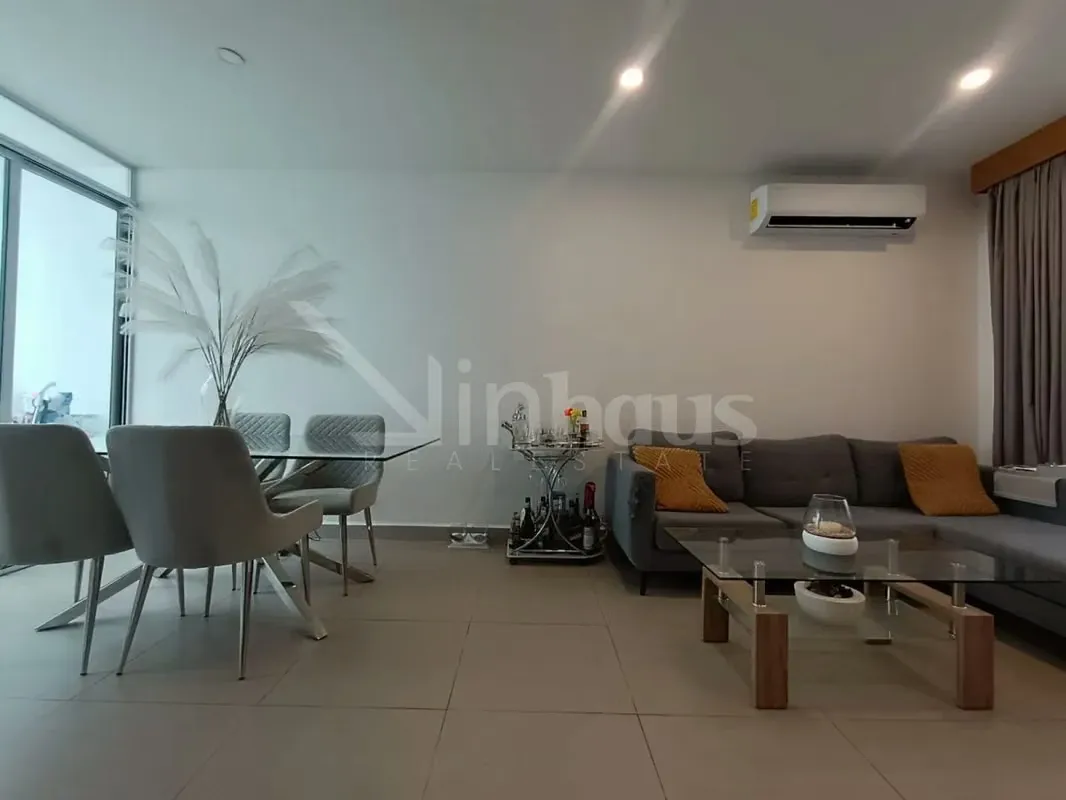 Alquiler de casa en condominio en Santa Ana