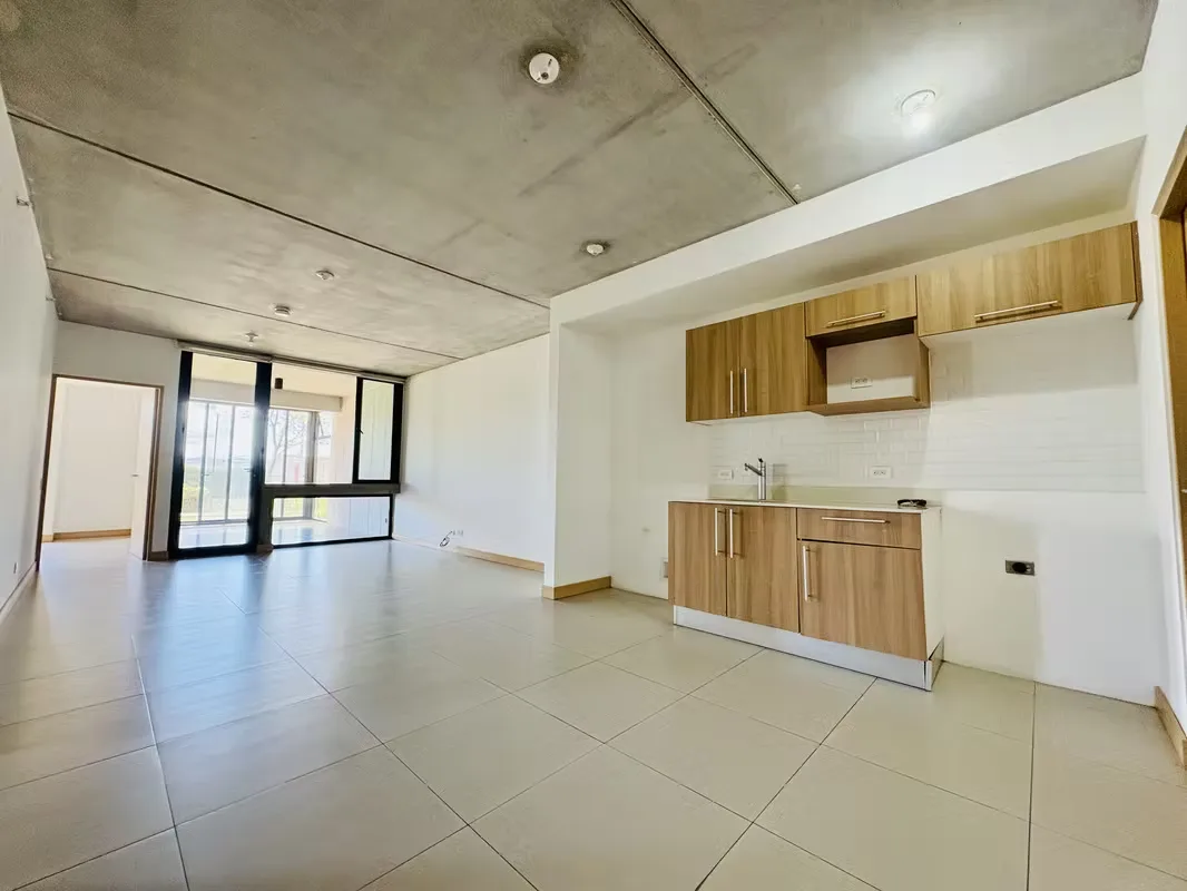 Alquiler Moderno Condominio Qalma El Coyol | 2 Hab - 2 Baños | A la par del Marriott