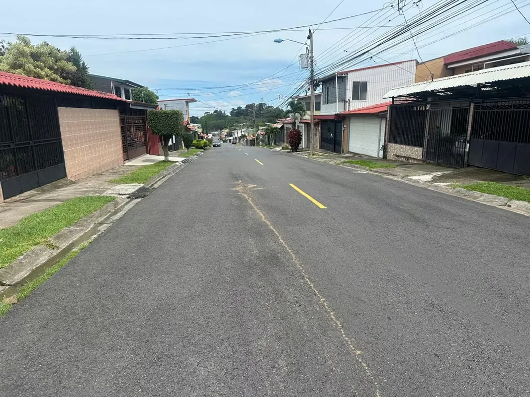 Local comercial ubicado en Santa Lucía de Barva de Heredia, especial para minisúper, cuenta con todos los servicios, ubicado frente a calle pública y con una gran exposición ... — photo 5