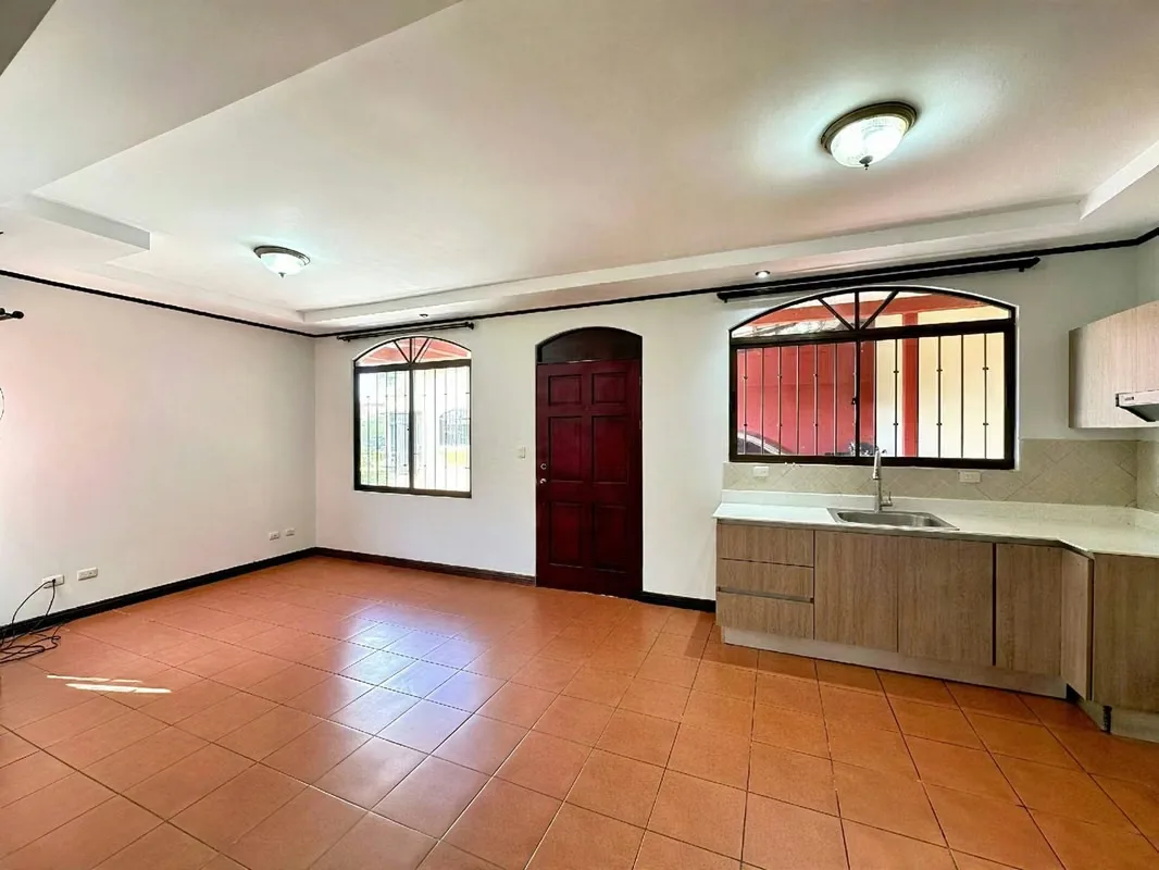 seguridad y una excelente ubicación en Santo Domingo de Heredia? Este apartamento es perfecto para ti. — photo 3