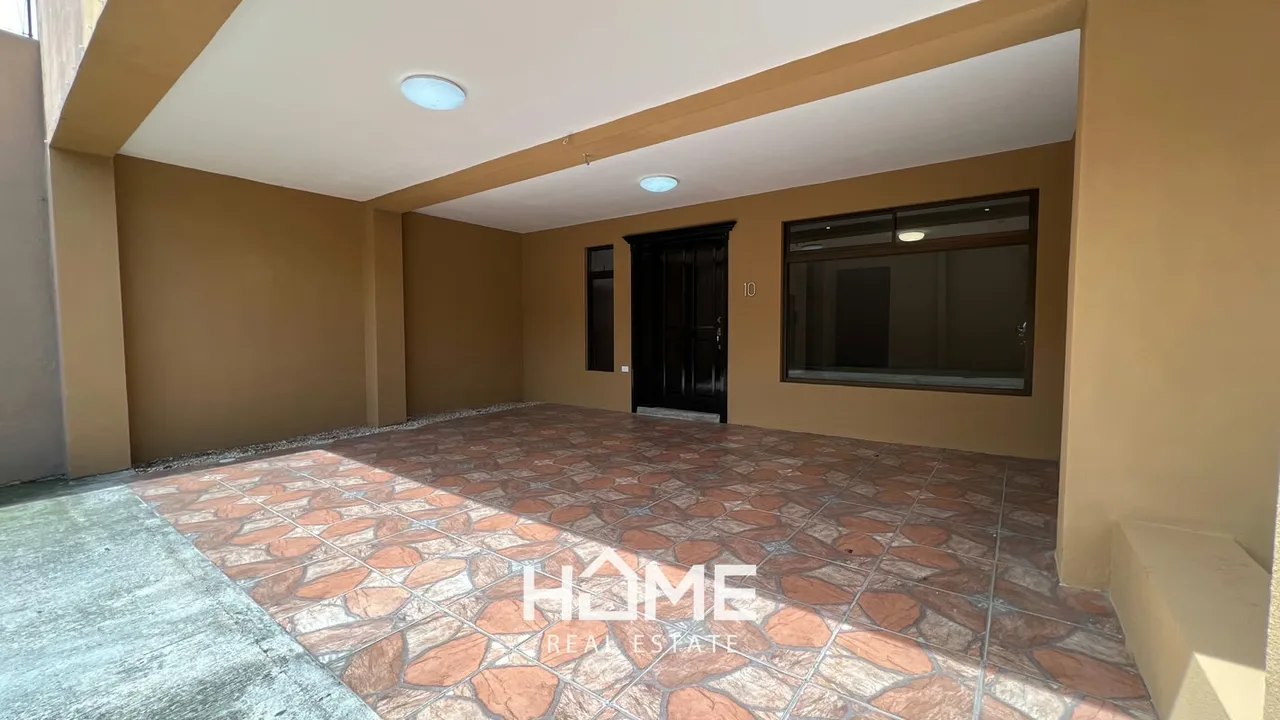 Casa en Venta en San Juan de Tibas