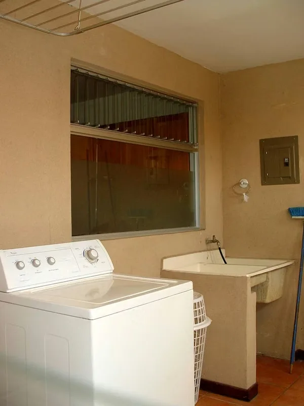 Beautiful apartment located in Guachipelín Norte, in a residential area with 24/7 security. It is located in a private complex of only 4 units, on the first floor. — photo 4