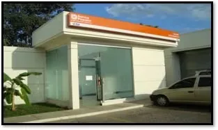 Se alquila local comercial de 15 m² (3 x 5 m) ubicado dentro de Plaza Huacas, Guanacaste.