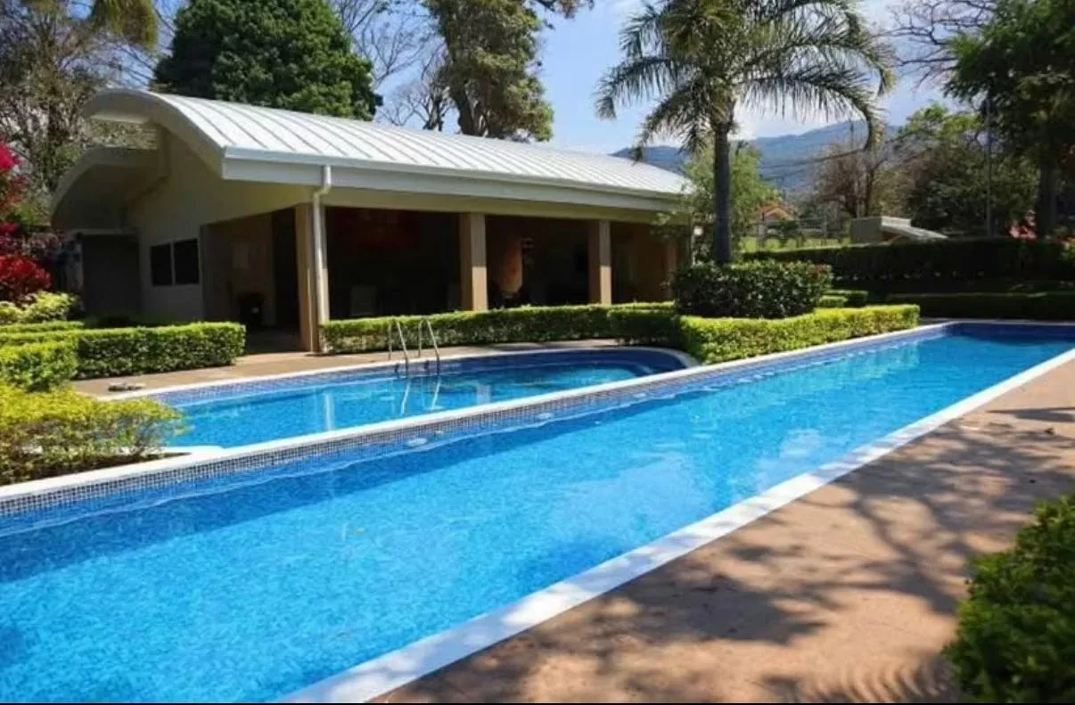 Apartment for rent in Santa Ana.