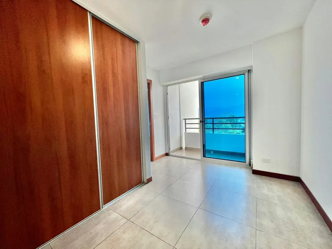 Apartamento de un dormitorio en torre en Los Yoses — photo 2