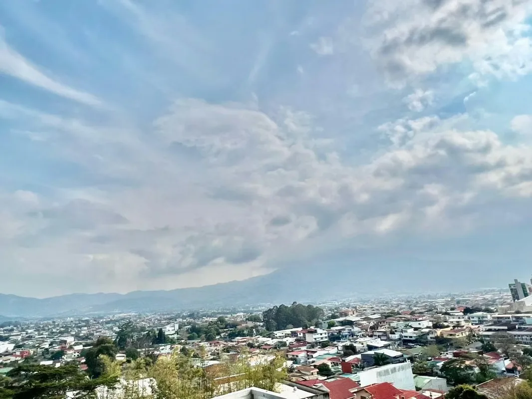 Apartamento de un dormitorio en torre en Los Yoses — photo 4