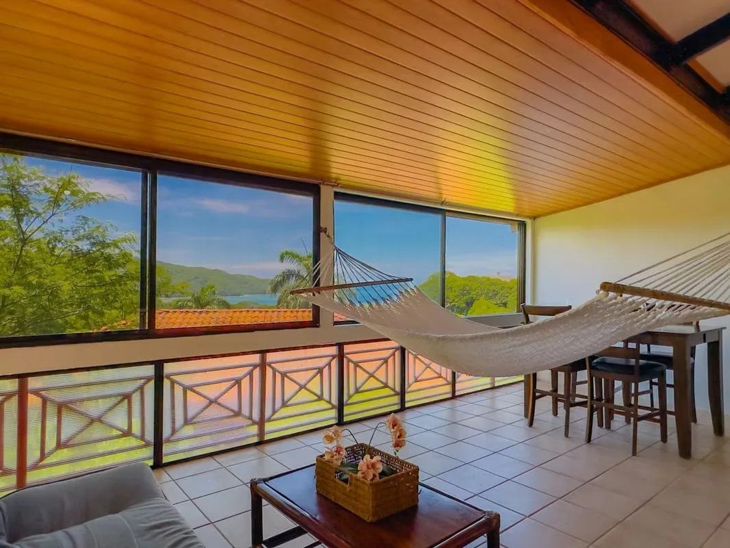 For those who can_x0092_t get enough of an ocean view and want a beautiful beach just a short walk away, this one-bedroom, 688sq.ft condo in Playa Hermosa offers exactly that_x0097_one ...
