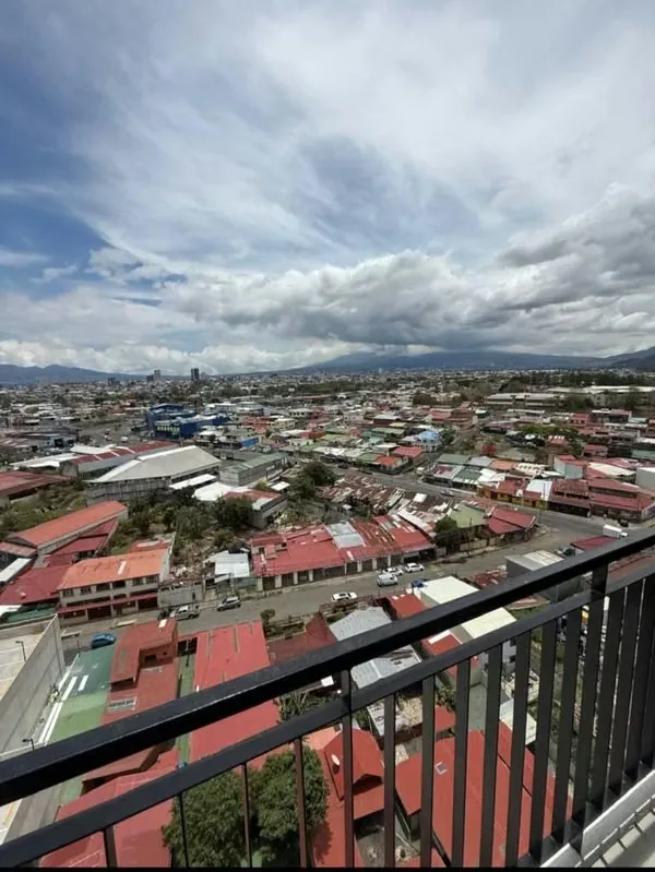 Apartamento nuevo de 2 habitaciones sala, comedor cocina, balcón, 2 baños, 2 parqueos, seguridad 24 horas, cerca de todo. — photo 4