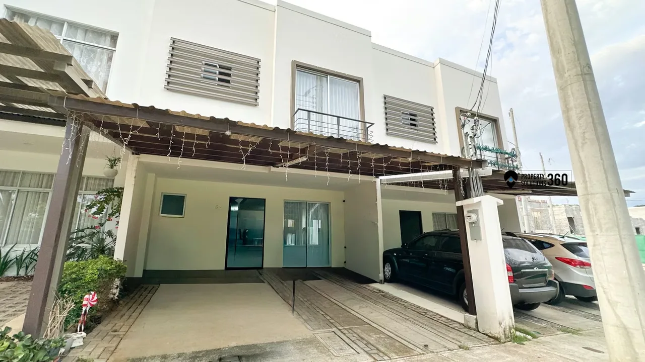 Si está buscando una casa en Condominio, con seguridad, muy buen clima, buena ventilación, amenidades, entre otros, esta puede ser la opción para usted!