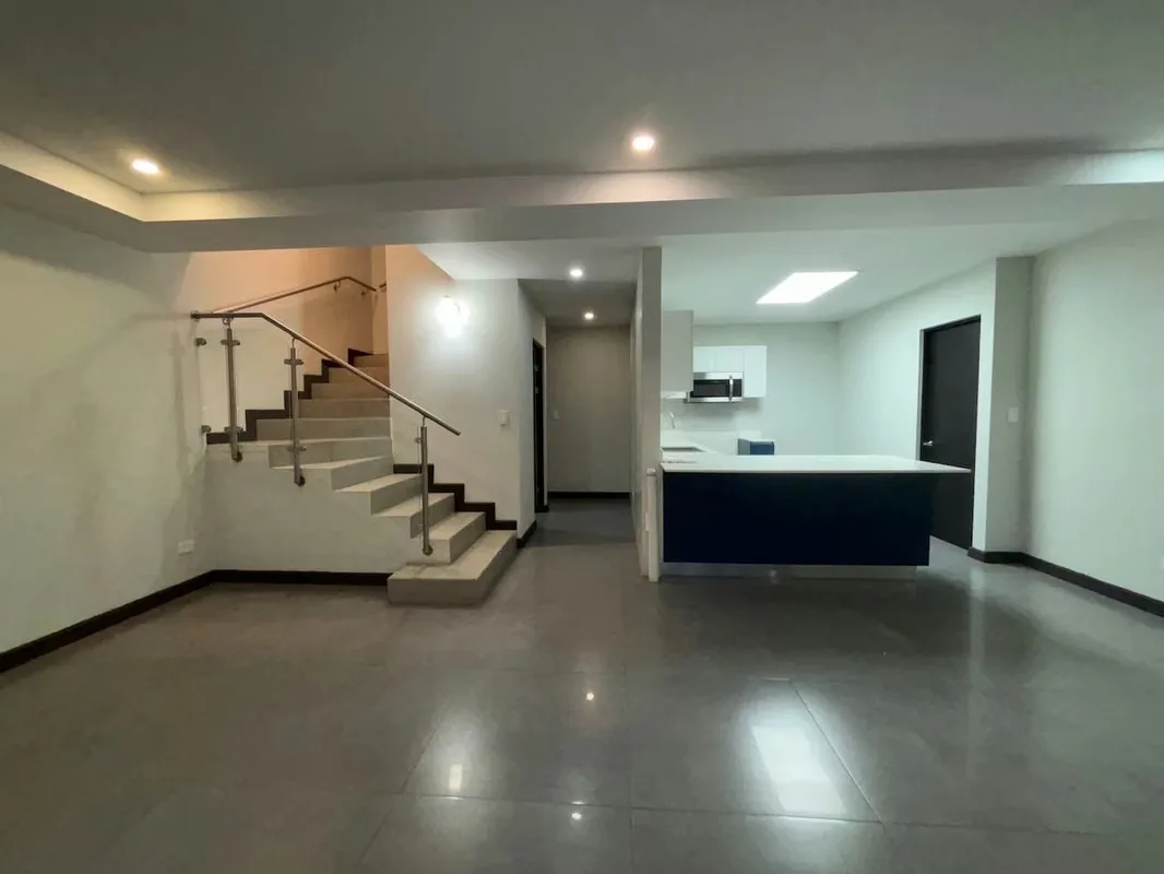HOUSE FOR RENT IN LUSSO CONDOMINIUM - SANTA ANA
