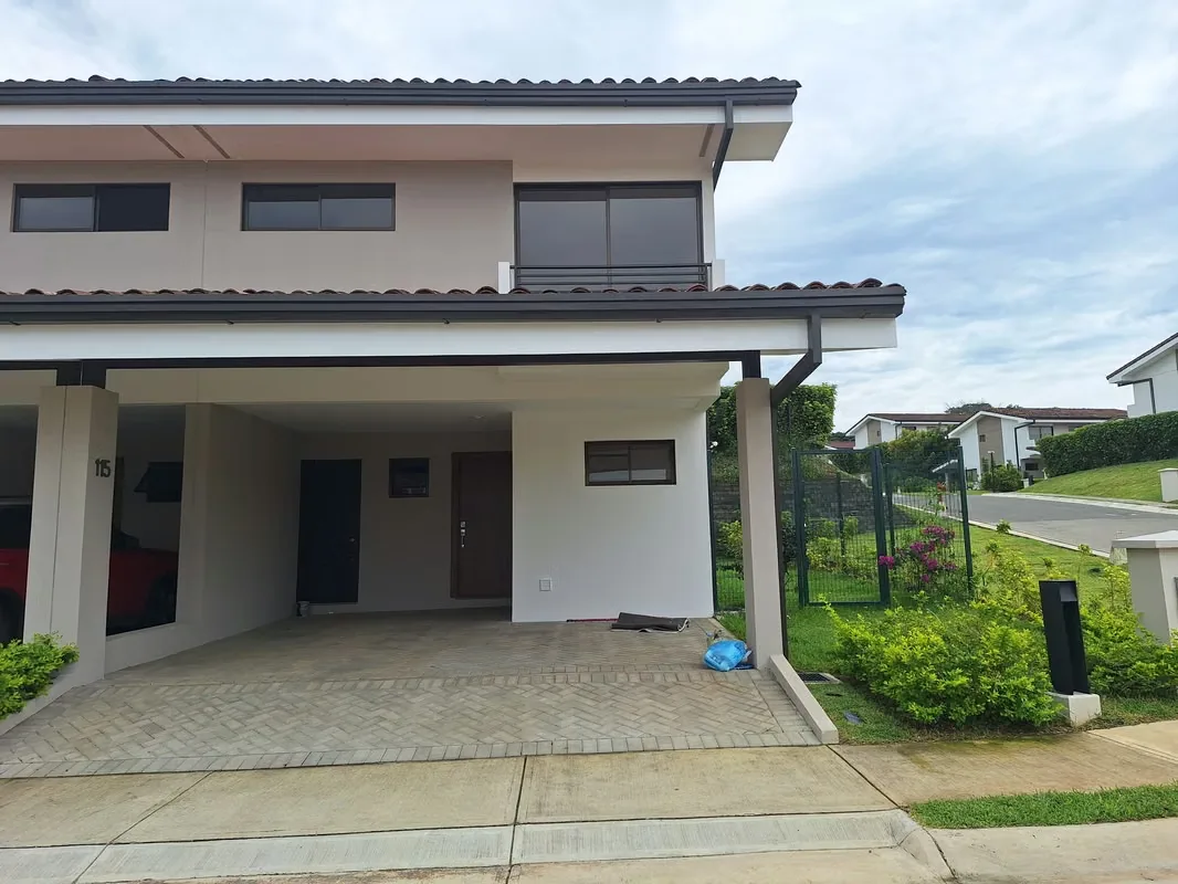 11:13 a.m., 24/6/2026] Metropoli Realty: CASA EN ALQUILER – TAMBOR DE ALAJUELA