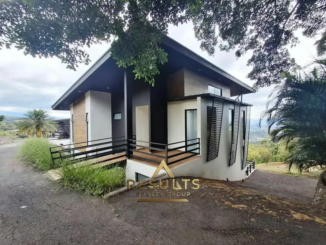 Modern Living on Sarchí Hillside - with Million Dollar Views! — photo 4