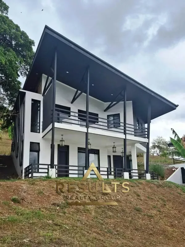 Modern Living on Sarchí Hillside - with Million Dollar Views! — photo 5
