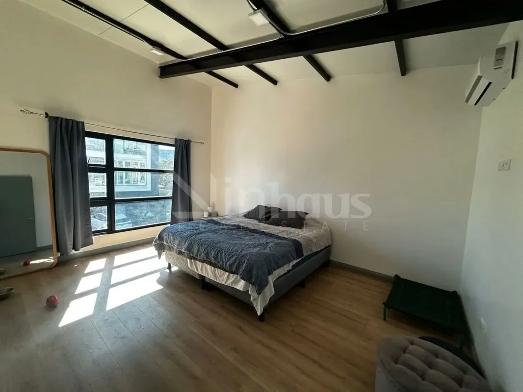 Descubra esta hermosa casa de dos plantas ubicada en un exclusivo condominio en San Juan de La Unión, diseñada para quienes buscan amplitud, comodidad y un estilo de vida rodeado de ... — photo 3