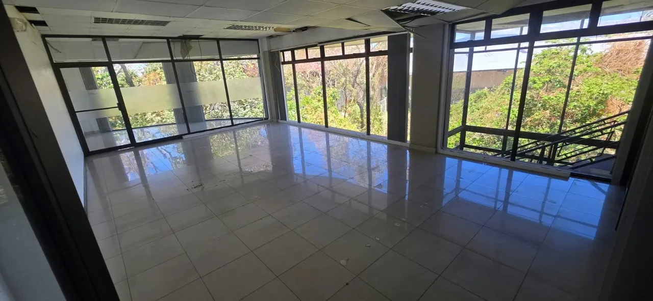 Building for rent in a strategic location in Lindora/Pozos