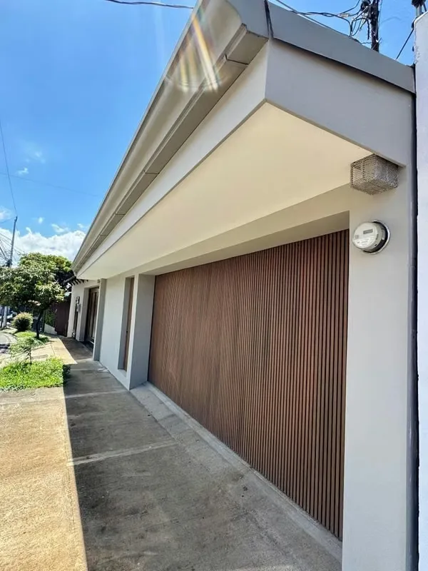 CASA DE LUJO EN ALQUILER – ALAJUELA CENTRO KS