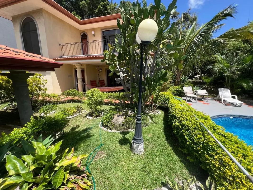 A unique opportunity to acquire an exclusive residence in one of the most prestigious and high-value residential areas in western San José, or purchase the entire three-home compound ... — photo 4