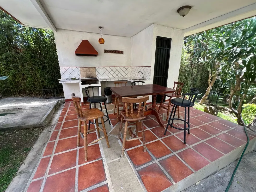 A unique opportunity to acquire an exclusive residence in one of the most prestigious and high-value residential areas in western San José, or purchase the entire three-home compound ... — photo 5