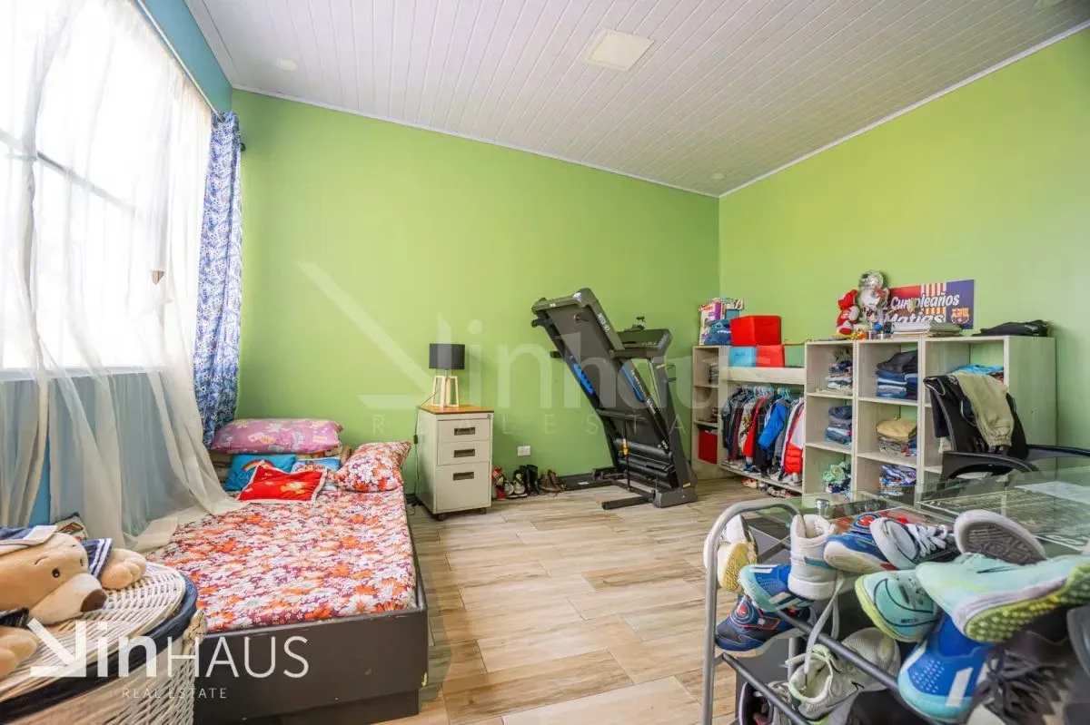 Venta de casa en Concepción de Tres Rios, en la primera planta cuenta con una amplia sala, cocina, comedor, medio baño de visitas, Terraza, espacio para un gimnasio y en la segunda ... — photo 2