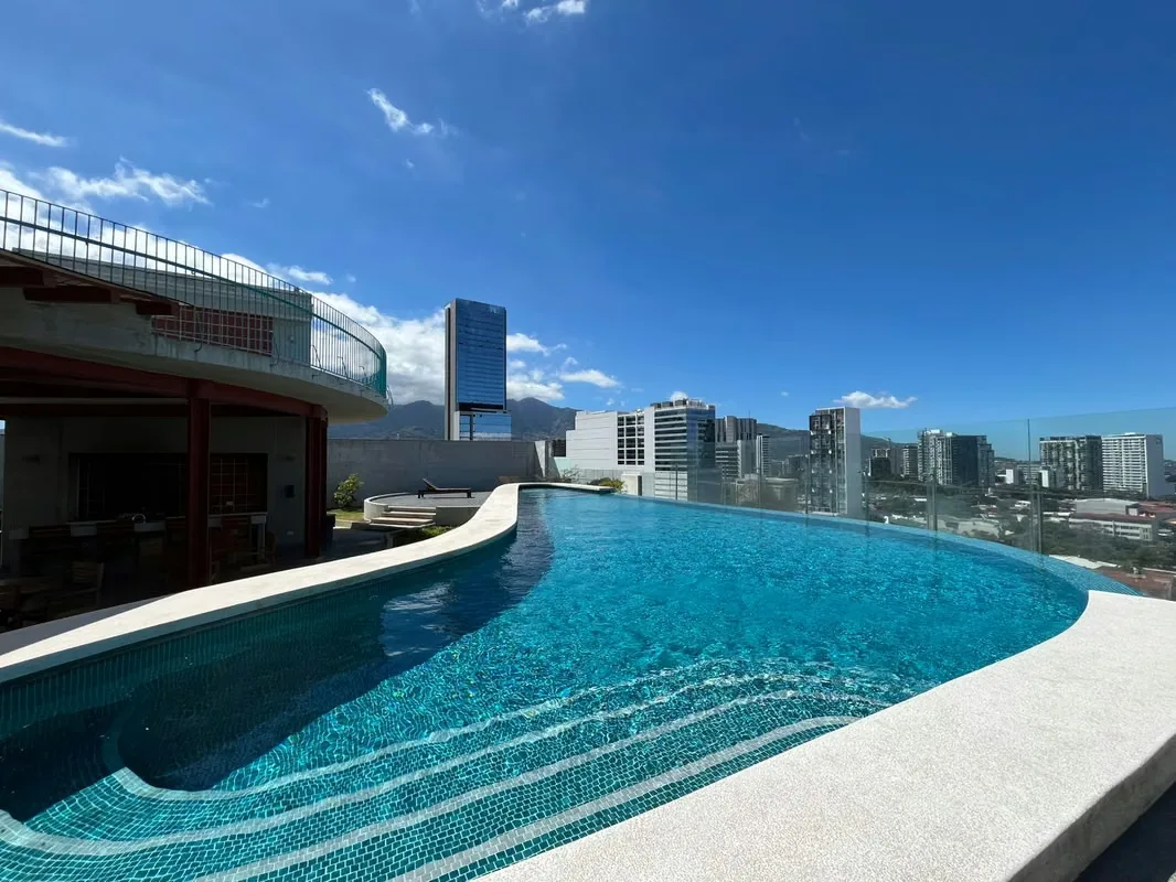 For Rent. La Sabana. Beautiful view and each room with its own bathroom