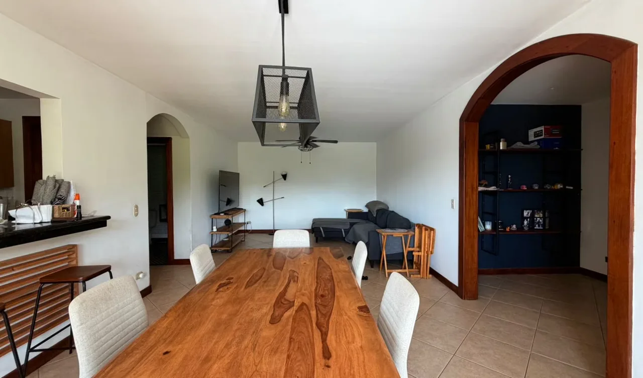 Spacious Apartment for Sale in La Alhambra Condominium — photo 5