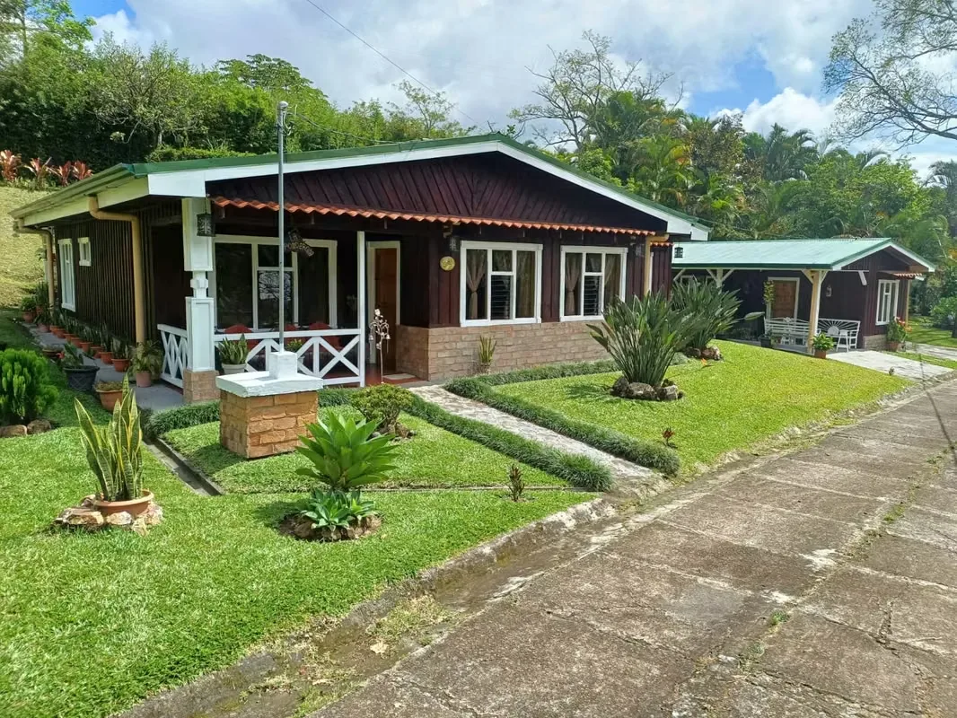 Nestled in the mountains of Acosta, Costa Rica, this beautiful property offers a peaceful setting surrounded by nature, landscaped gardens, and complete privacy. Set on **5,777 m² ...