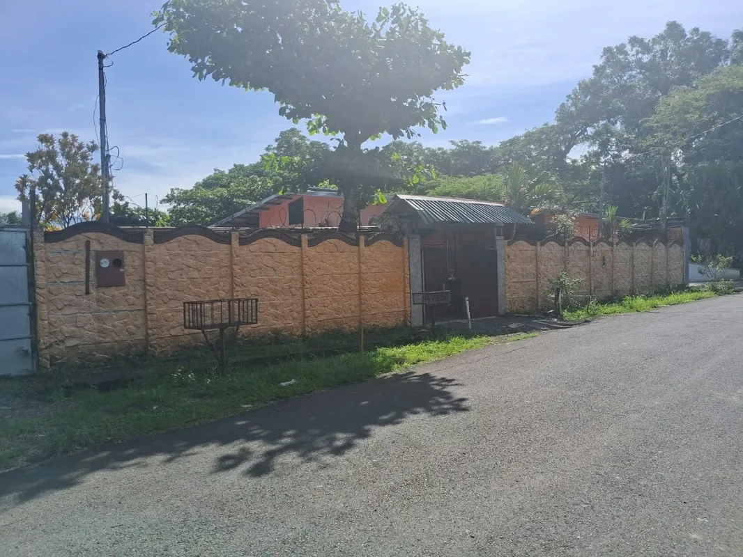 Ubicación privilegiada a tan solo 2 km del centro de Orotina, 1.5 km de Maxi Palí y muy cerca del ...