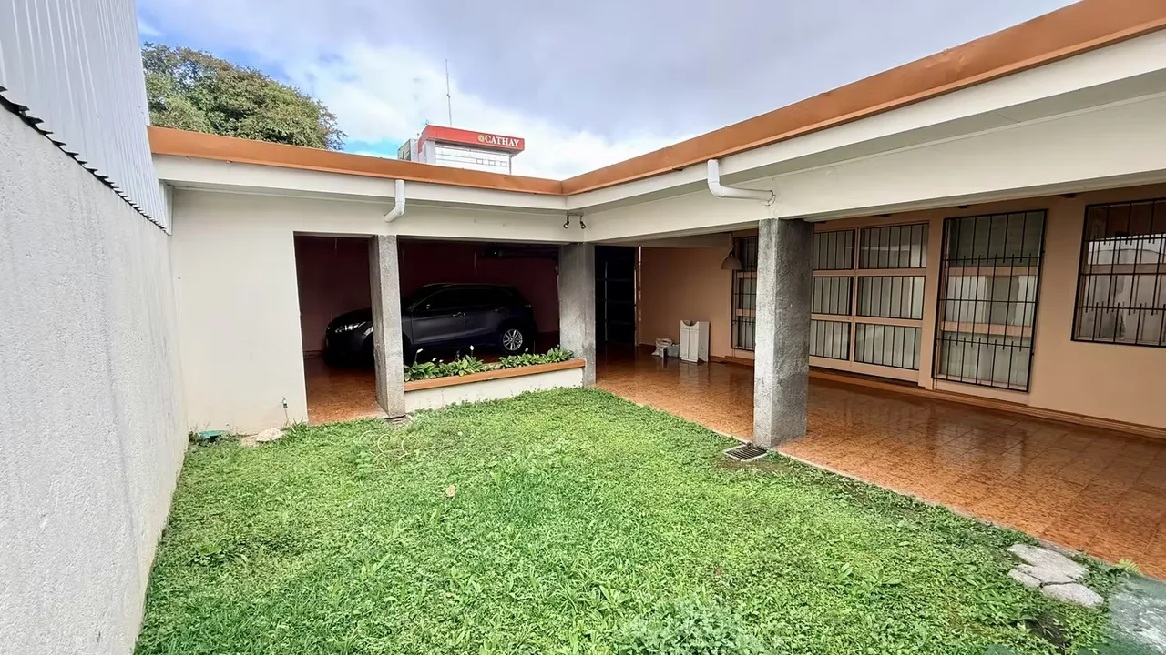Property for Sale in San Pedro, La Granja Neighborhood — photo 5