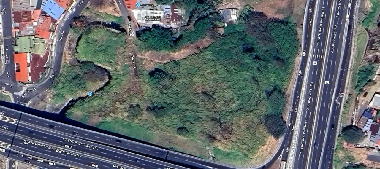 LAND FOR SALE ON CALLE BLANCOS, GOICOECHEA 10,245 m2 — photo 2