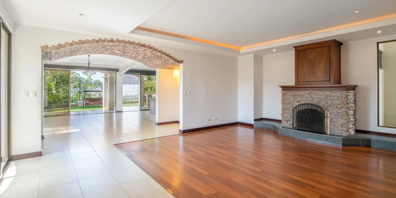 Alamo Home at Colinas de Montealegre. Location: Colinas de Montealegre, Curridabat, Cartago. 5 bedrooms | 5 bathrooms + 1 half bath | 449 m² built area | 597 m² lot. Features: ...