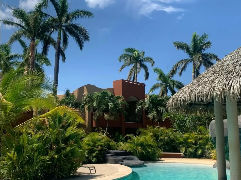 Hermosa casa en venta en Villas Las Ventanas, Guanacaste, ubicada a tan solo 150 metros de la playa, en una de las zonas más exclusivas y tranquilas de Playa Junquillal. Esta propiedad ... — photo 5
