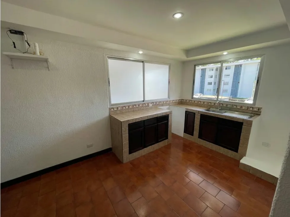 Apartamento en alquiler en Curridabat.-PDC