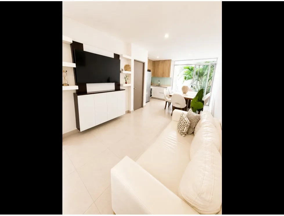 Beautiful house for sale in Vistas de Santa Ana. Turnkey and furnished.