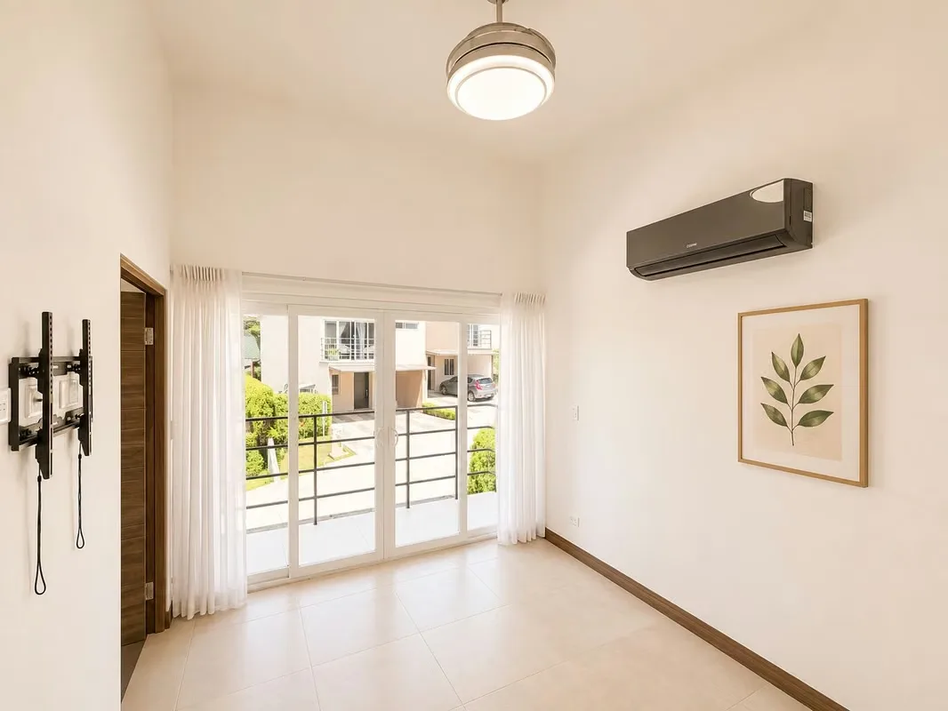 HOUSE FOR RENT IN CONDOMINIUM CAOBA, CIUDAD COLON — photo 4