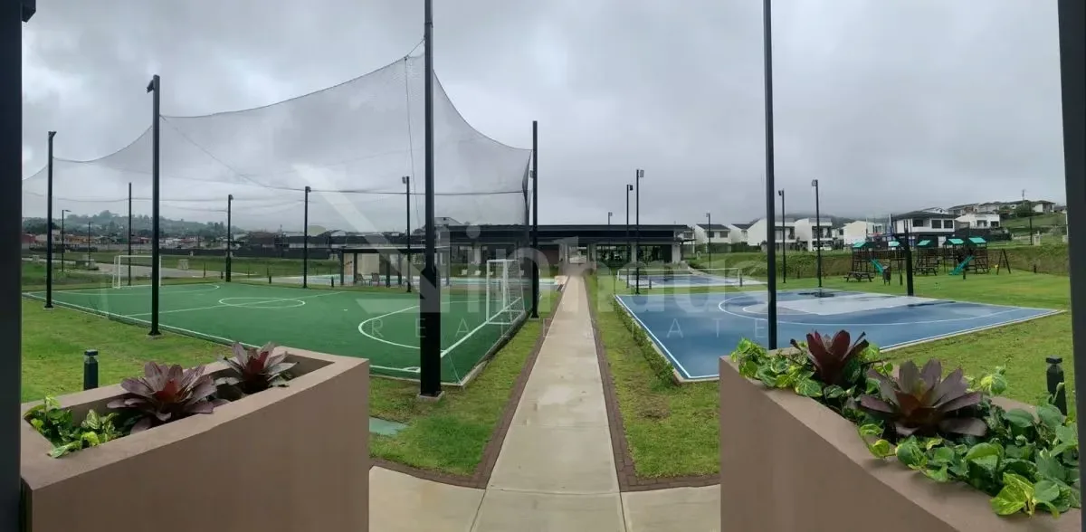 id # 42724 Lote en Venta en Avenida del Este
