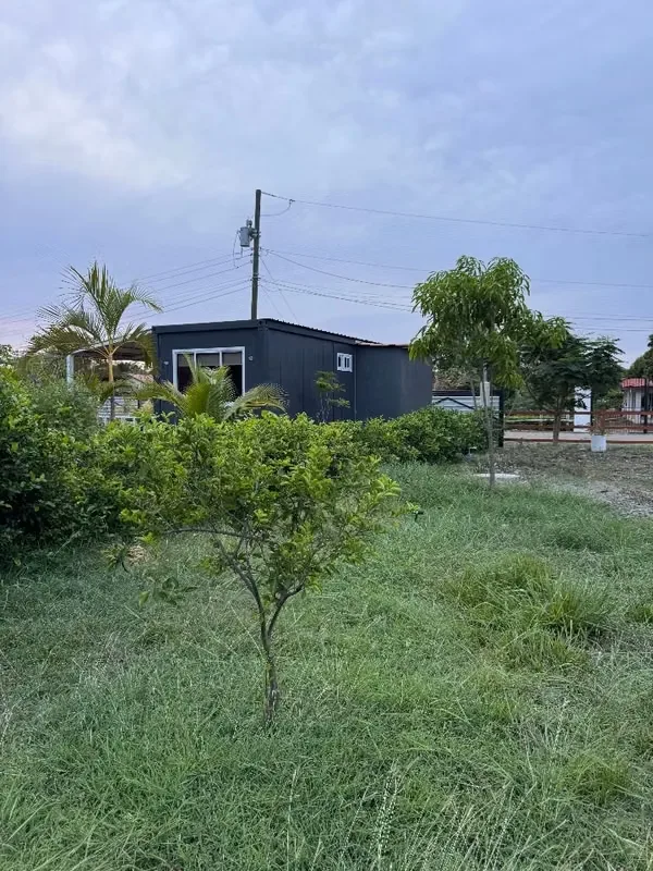 Oportunidad ideal para construir la casa de tus sueños o invertir en una zona tranquila rodeada de naturaleza. Este amplio lote de 763 m² cuenta con terreno mayormente plano y de ...