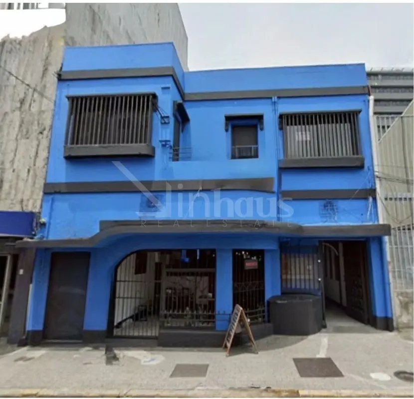 Este edificio esta en una ubicación estratégica en el distrito Catedral, San José, permite aprovechar un flujo constante de personas en una zona de alto tránsito comercial, rodeada ...
