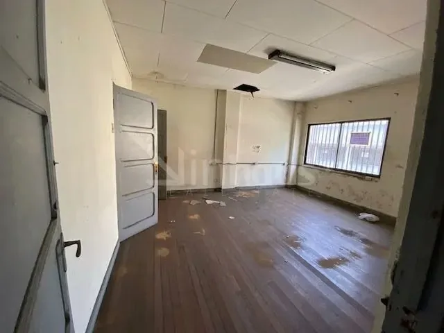 Este edificio esta en una ubicación estratégica en el distrito Catedral, San José, permite aprovechar un flujo constante de personas en una zona de alto tránsito comercial, rodeada ..., photo 4
