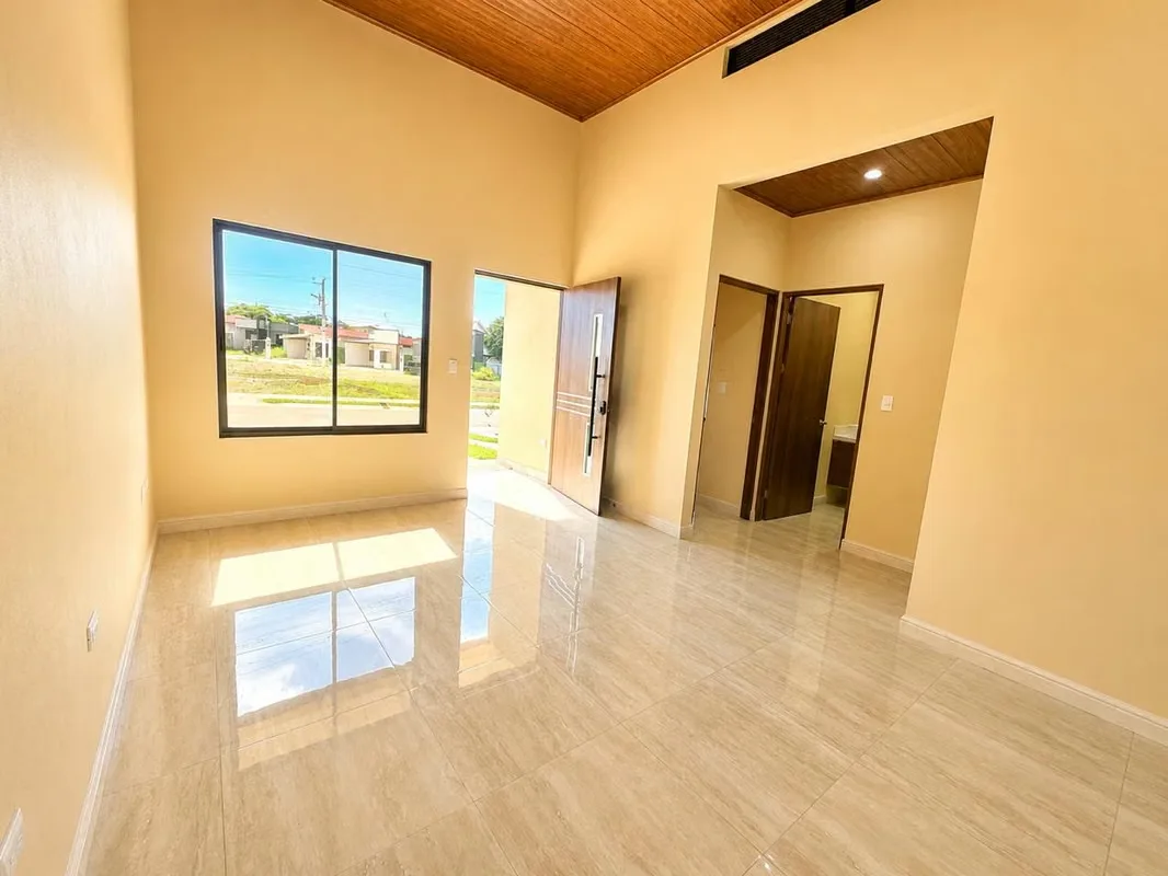 ¿Busca una casa moderna, segura y con excelente ubicación? ¡Esta es su oportunidad de invertir en calidad de vida! — photo 3