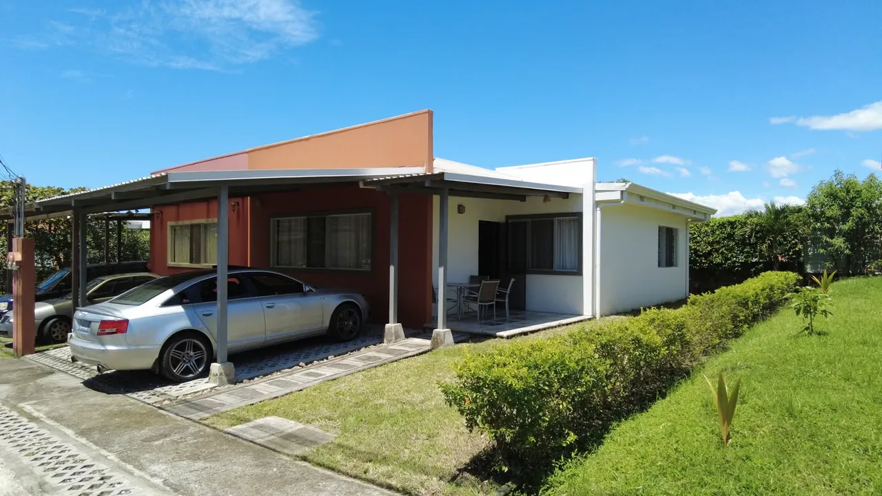 Alquiler de Casa amoblada en Alajuela, en Ciruelas, cerca de San Antonio, el Coyol, la Guácima y San Rafael.