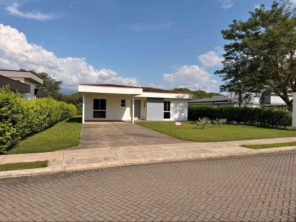 Casa en Venta en Condominio Bendinat, Esparza