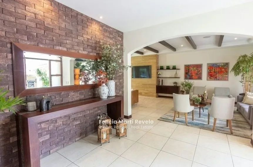 Luxury House for Sale in Cerro Real, Escazú