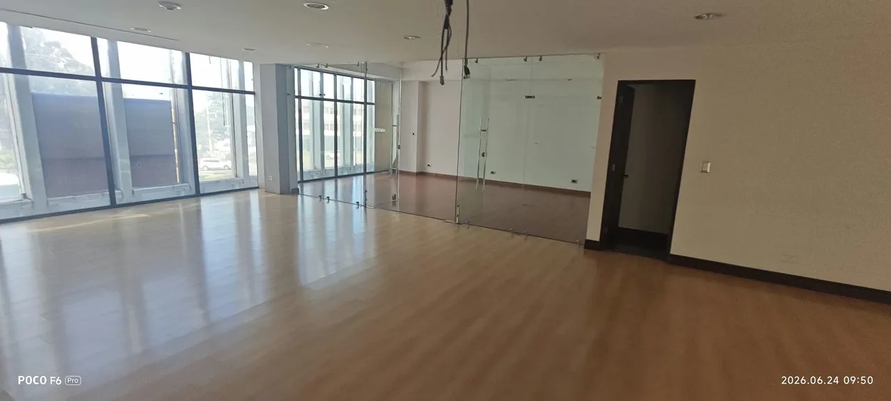 Edificio Comercial en Venta en Barrio Tournón, Goicoechea — photo 3