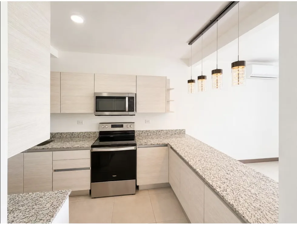 Beautiful house with appliances for rent in Ciudad Colón. — photo 5