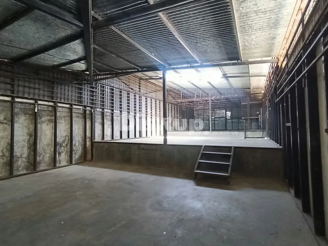 Warehouse for rent with showroom in Tibás. Close to Route 32. — photo 2